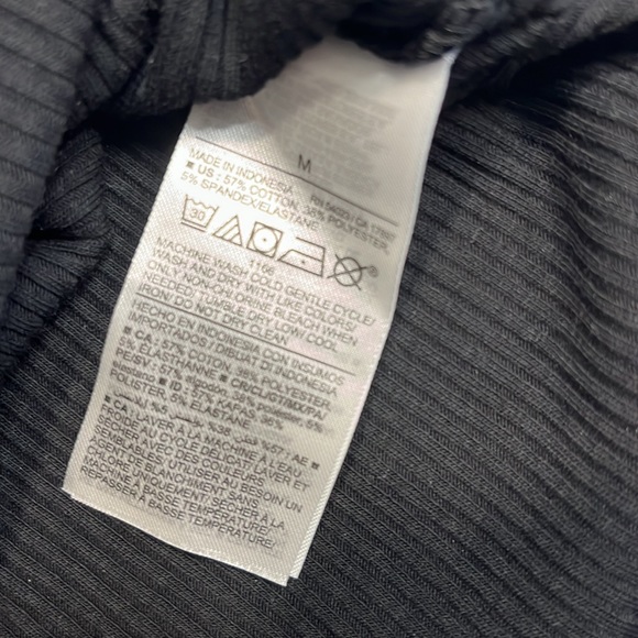 NWT Ribbed Henley - Picture 5 of 9